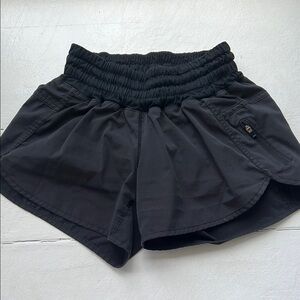 Lululemon Athletica Black Athletic Shorts Lightweight Moisture-Wicking
